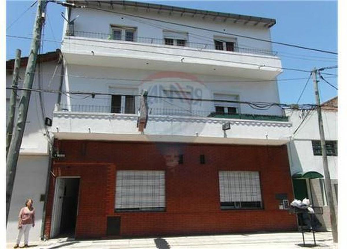 29 bedrooms Land in Vicente Lopez, Argentina No. 42392