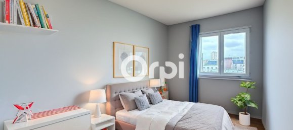 2 bedrooms Apartment in Paris, France No. 143108 9