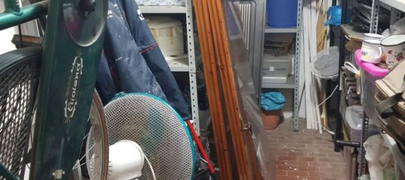 5 rooms Apartment in Carrara, Italy No. 189018 9