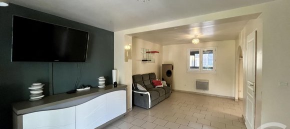3 Schlafzimmer Haus in Soissons, France, Nr. 233857 2