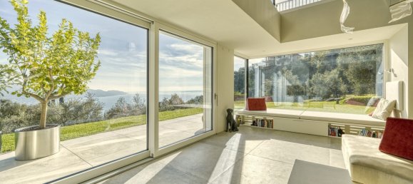 4 bedrooms Villa in Tignale, Italy No. 129420 17