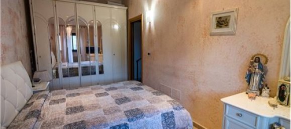 2 bedrooms Apartment in Bitonto, Italy No. 280079 9