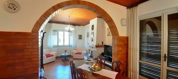 8غرفة منزل في Camaiore, Italy رقم 40679 5