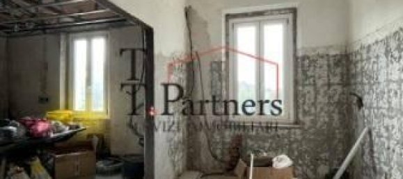 Villa de 6 habitaciónes en Campi Bisenzio, Italy No. 37679 34