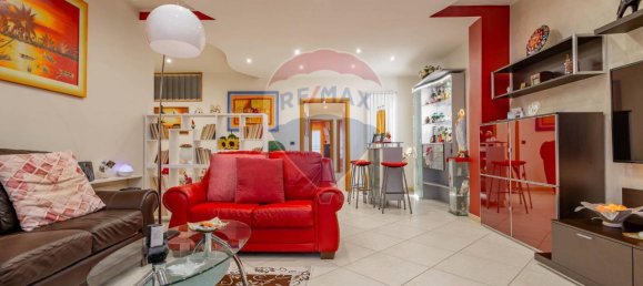 Apartamento de 3 habitaciónes en Bari, Italy No. 125240 2