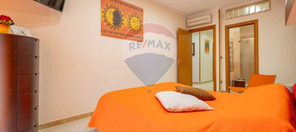 Apartamento de 3 habitaciónes en Bari, Italy No. 125240 26