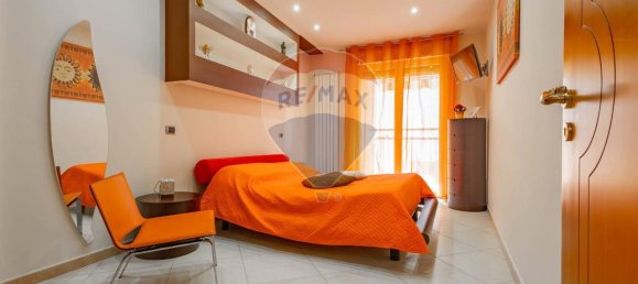 Apartamento de 3 habitaciónes en Bari, Italy No. 125240 24