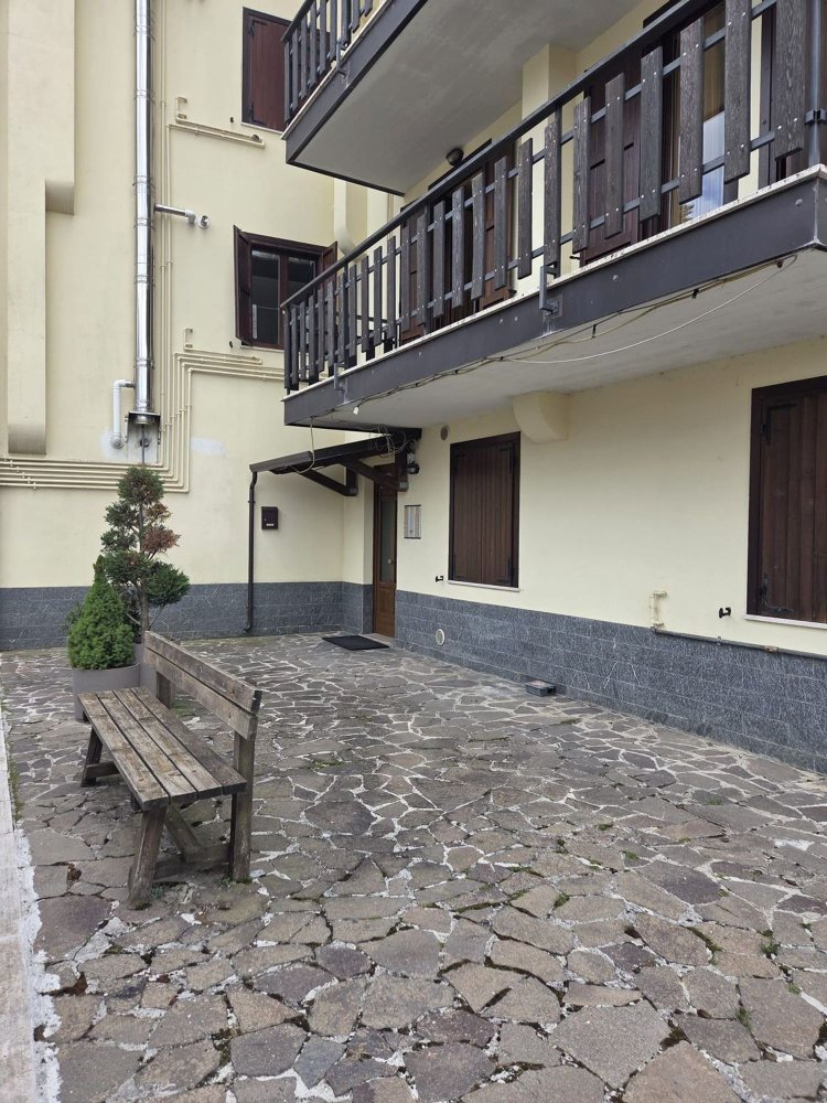 3-salle Appartement à Roccaraso, Italy No. 294937