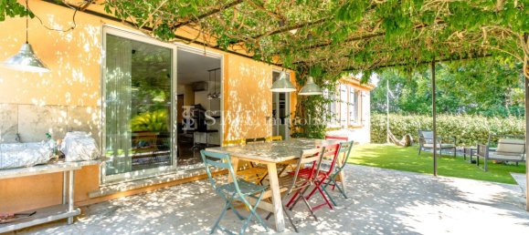 3 bedrooms Villa in Grimaud, France No. 349561 3