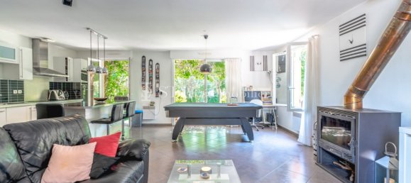 3 bedrooms Villa in Grimaud, France No. 349561 4