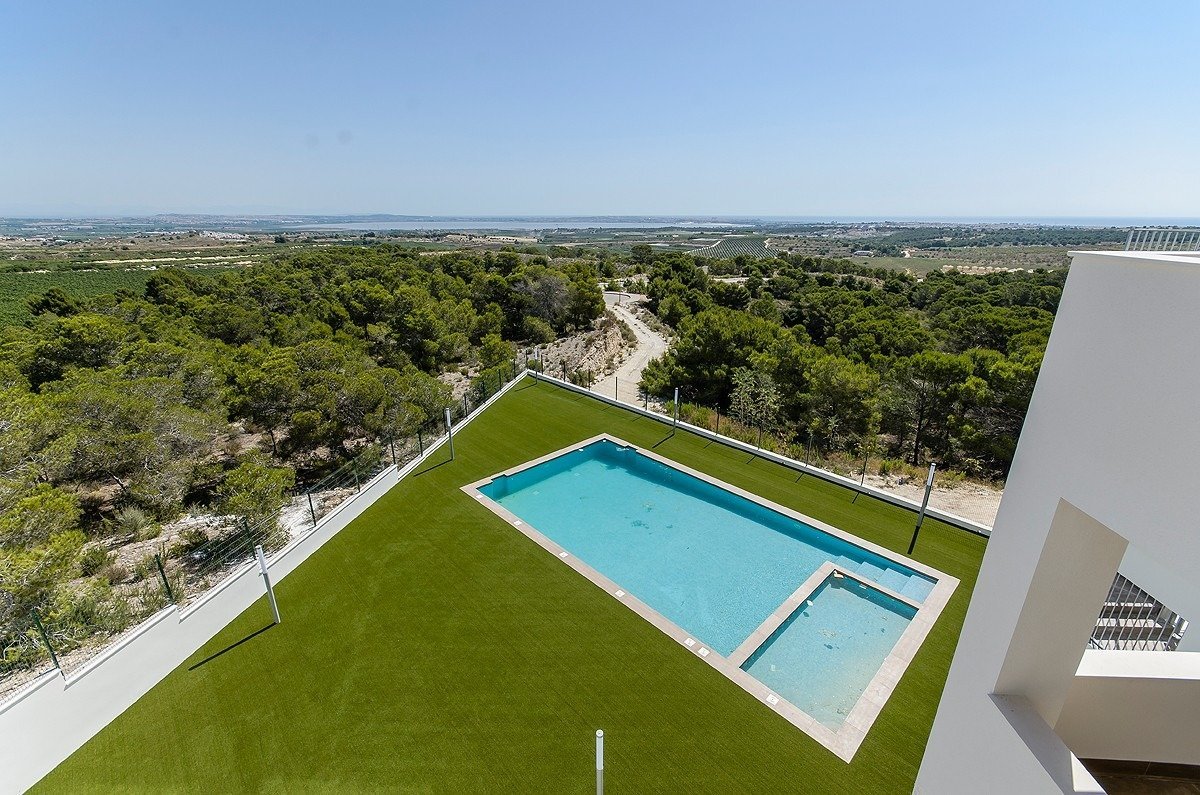 Bungalow T3 em San Miguel de Salinas, Spain N.º 365099
