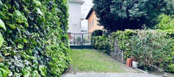 5 bedrooms Villa in Dubino, Italy No. 169541 9