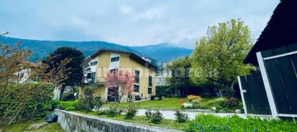 5 bedrooms Villa in Dubino, Italy No. 169541 6