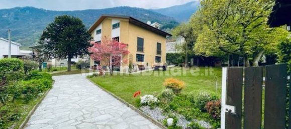 5 bedrooms Villa in Dubino, Italy No. 169541 3