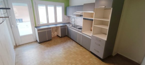 Casa de 4 dormitorios en Amiens, France No. 52097 11