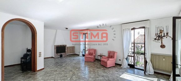 6 rooms Apartment in Treviso, Italy No. 107977 11