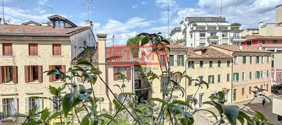 6 rooms Apartment in Treviso, Italy No. 107977 18