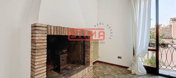 6 rooms Apartment in Treviso, Italy No. 107977 4