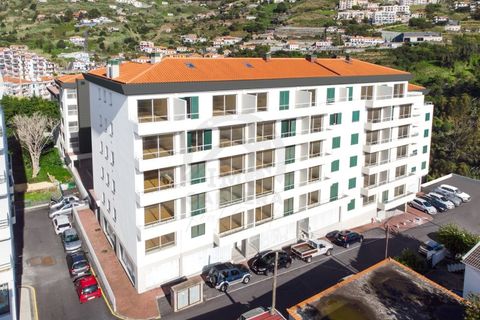 2 bedrooms Penthouse in Canico, Portugal No. 206088