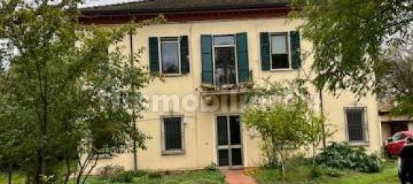 Villa de 4 dormitorios en Conselice, Italy No. 70216 2
