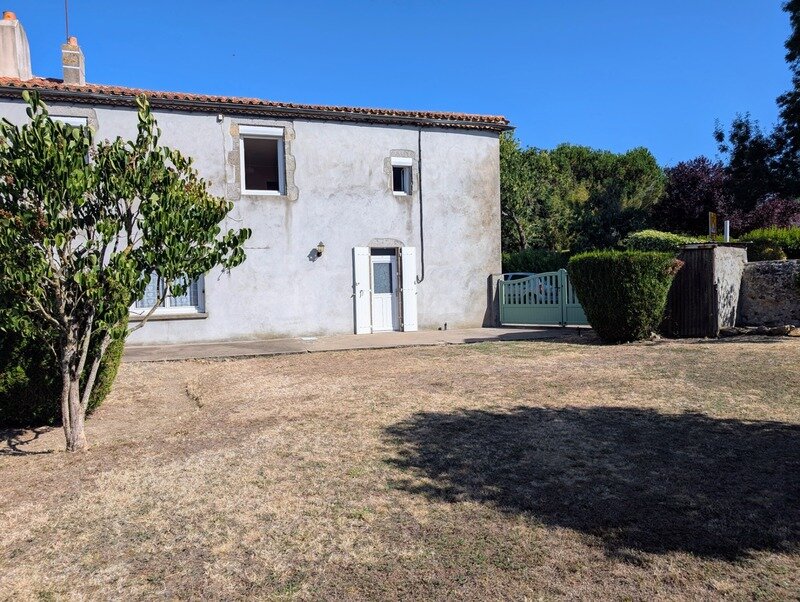 3 bedrooms House in Nueil-les-Aubiers, France No. 308839