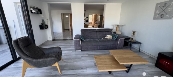 3 bedrooms House in Coueron, France No. 363443 2