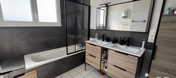 3 bedrooms House in Coueron, France No. 363443 8