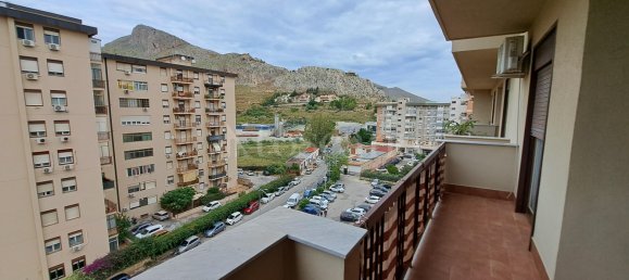 4 rooms Apartment in Palermo, Italy No. 88187 8