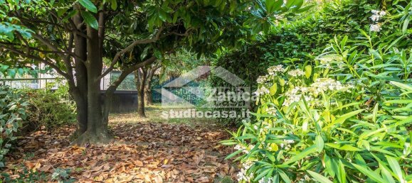 4غرفة فيلا في Mozzo, Italy رقم 316118 2