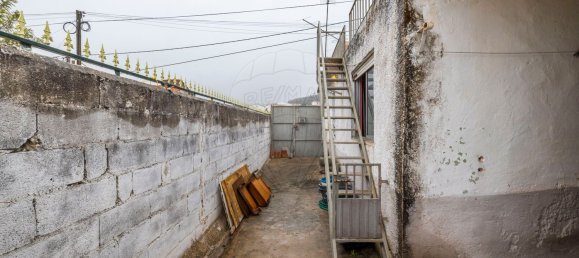 2 bedrooms House in Maiorga, Portugal No. 33120 6