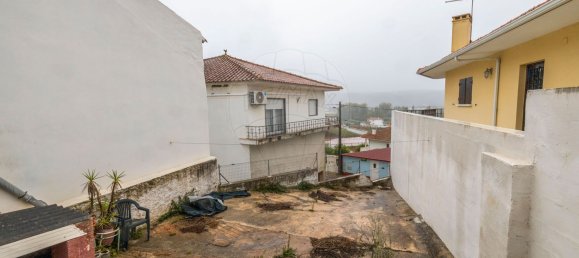 2 bedrooms House in Maiorga, Portugal No. 33120 16