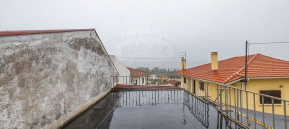 2 bedrooms House in Maiorga, Portugal No. 33120 8