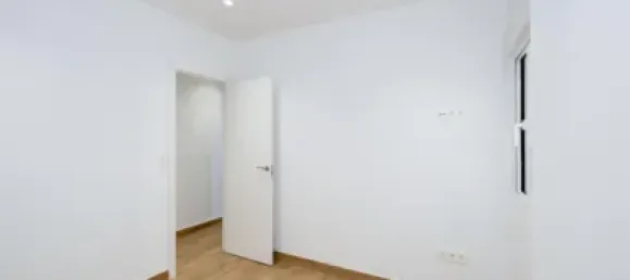 3 bedrooms Apartment in Granada, Spain No. 176355 9