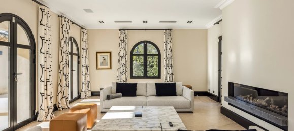 5 bedrooms Commercial property in Mougins, France No. 38236 5