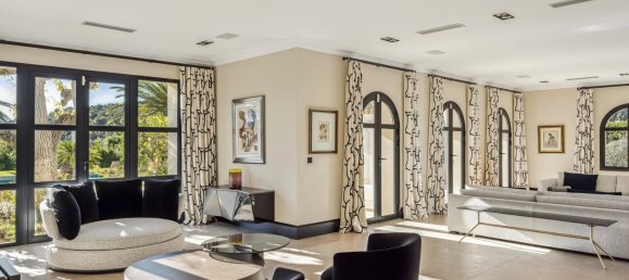 5 bedrooms Commercial property in Mougins, France No. 38236 7