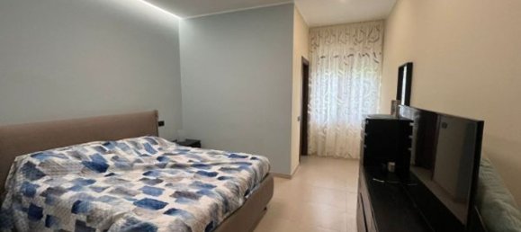 3 rooms Apartment in Catanzaro, Italy No. 161870 17