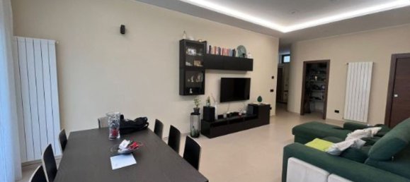 3 rooms Apartment in Catanzaro, Italy No. 161870 10