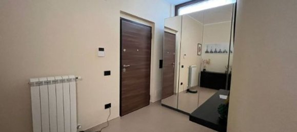 3 rooms Apartment in Catanzaro, Italy No. 161870 11