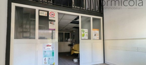 2 rooms Commercial property in Portici, Italy No. 153813 2