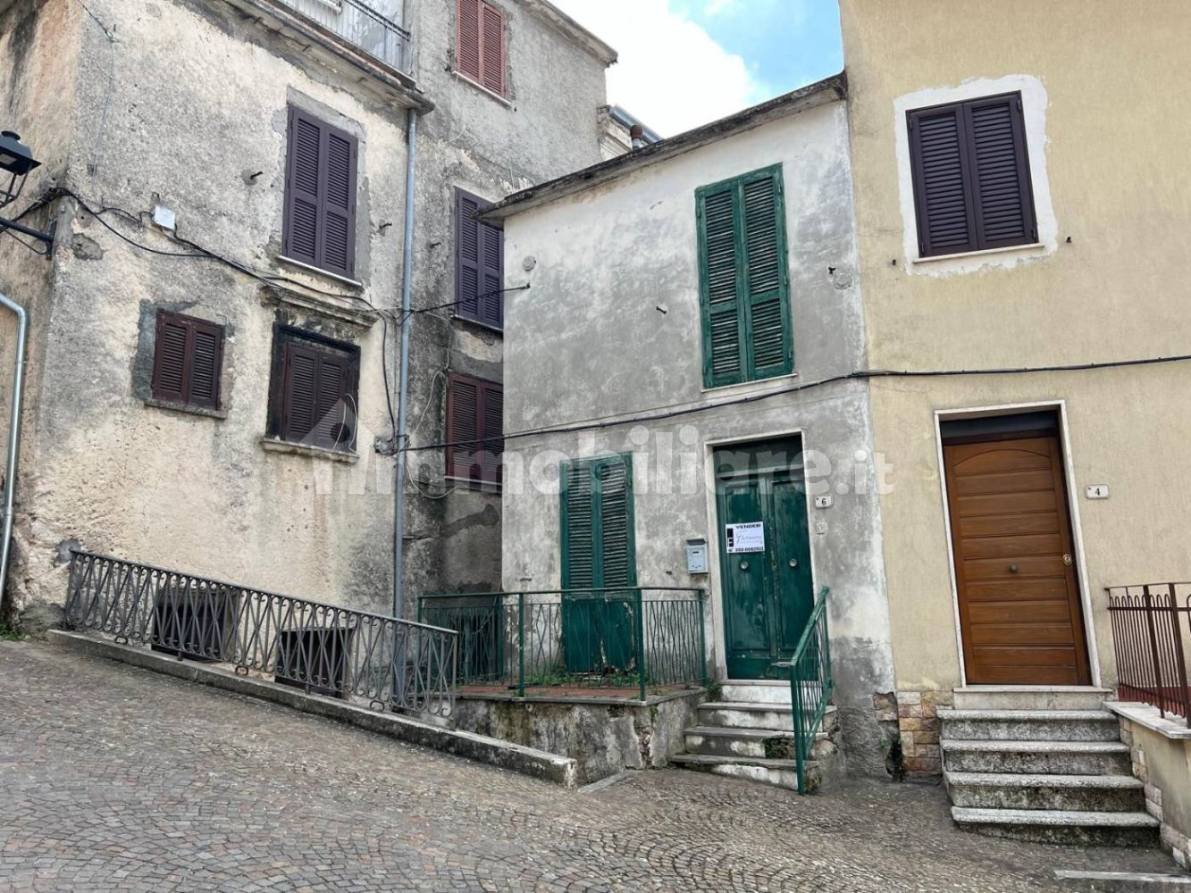 Apartamento de 3 dormitorios en Trivigliano, Italy No. 223471