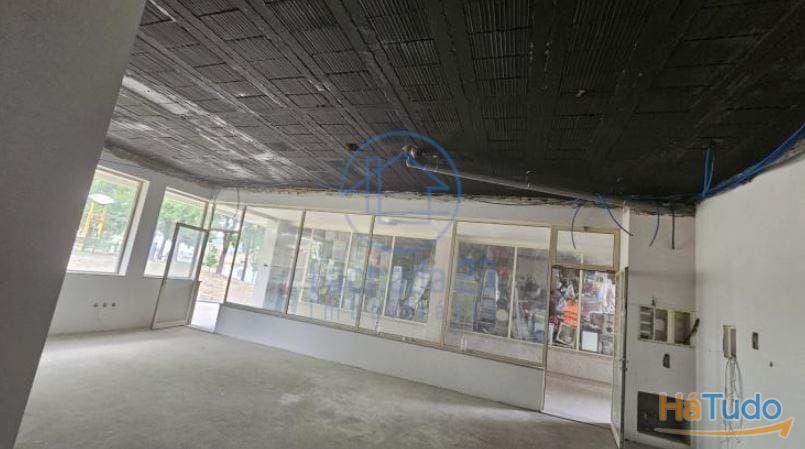 Propiedad comercial en Vila Nova de Famalicao, Portugal 131 m² No. 343801