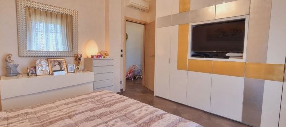 4 bedrooms Apartment in Milazzo, Italy No. 323593 9