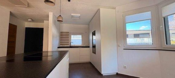 5 rooms Townhouse in Hallein, Austria No. 177076 3