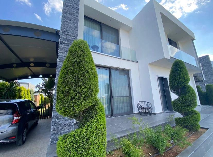 Villa de 4 habitaciónes en Famagusta, Northern Cyprus No. 11790