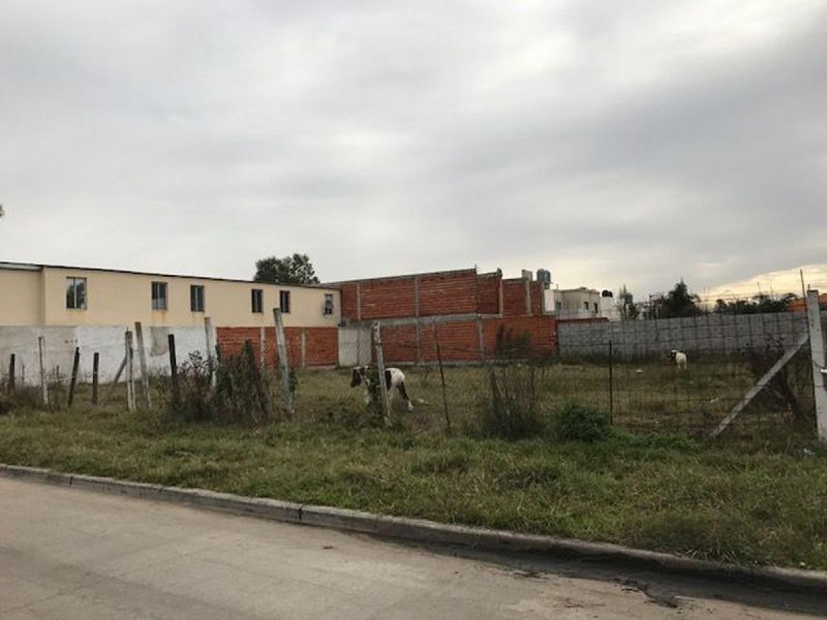  قطعة أرض في Ituzaingo, Argentina رقم 110656