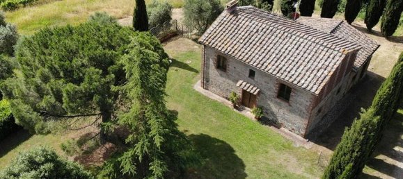 2 bedrooms House in Castelnuovo Berardenga, Italy No. 56881 8