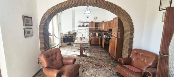 Apartamento de 4 dormitorios en Città di Castello, Italy No. 380534 12