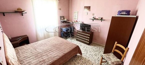 Apartamento de 4 dormitorios en Città di Castello, Italy No. 380534 17