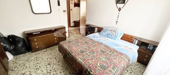 Apartamento de 4 dormitorios en Città di Castello, Italy No. 380534 15