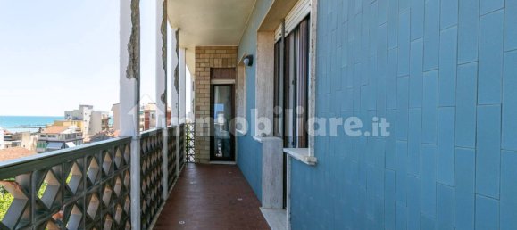 3 Schlafzimmer Wohnung in Falconara Marittima, Italy, Nr. 285824 9